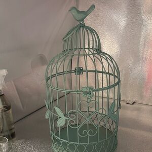 Vintage pretty metal bird cage inna pretty green